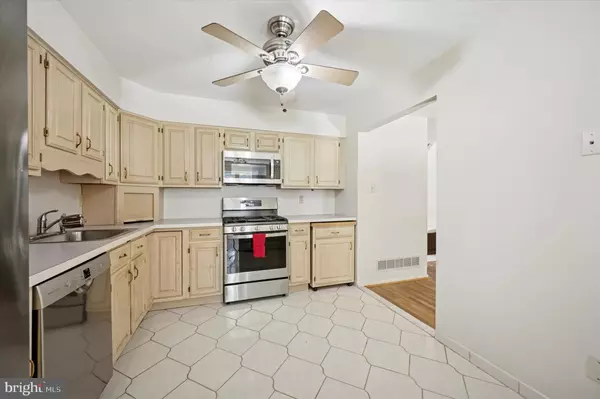 Lafayette Hill, PA 19444,22 WHITE PINE CT