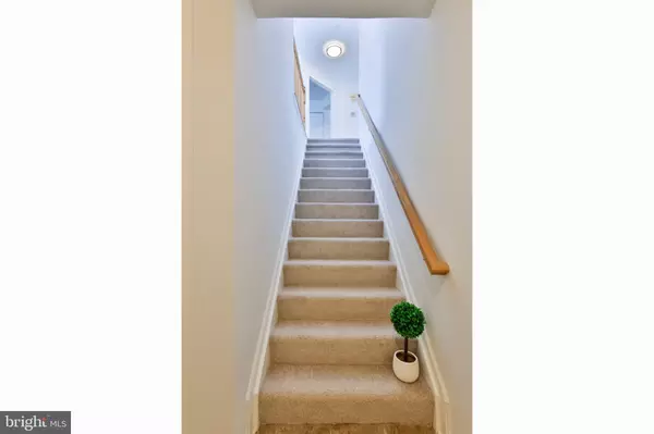 Bowie, MD 20716,3775 EIGHTPENNY LN #179