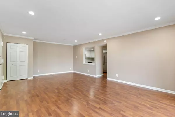 Upper Marlboro, MD 20774,10110 CAMPUS WAY S #304-8A