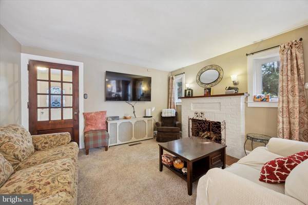 Newtown Square, PA 19073,204 MEDIA LINE RD