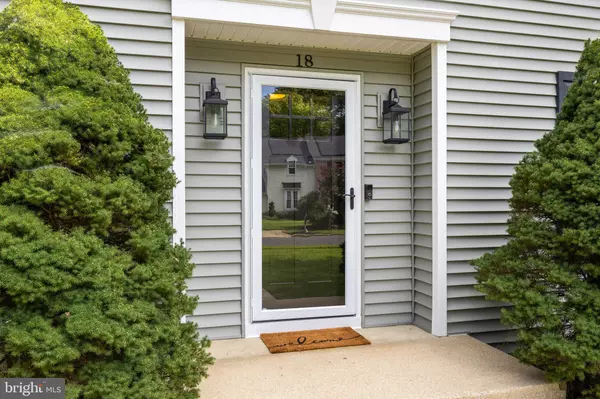 Voorhees, NJ 08043,18 OAK HOLLOW DR