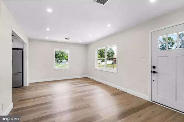 Clayton, NJ 08312,116 S DENNIS DR