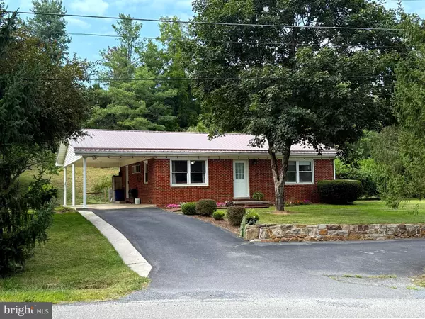 Petersburg, WV 26847,7 CIRCLE DR