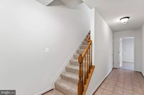 Ruther Glen, VA 22546,18279 DEMOCRACY AVE