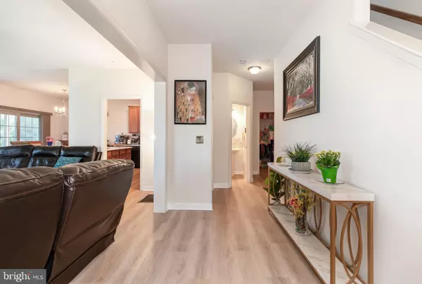 Harrisburg, PA 17111,1123 DAY STAR DR