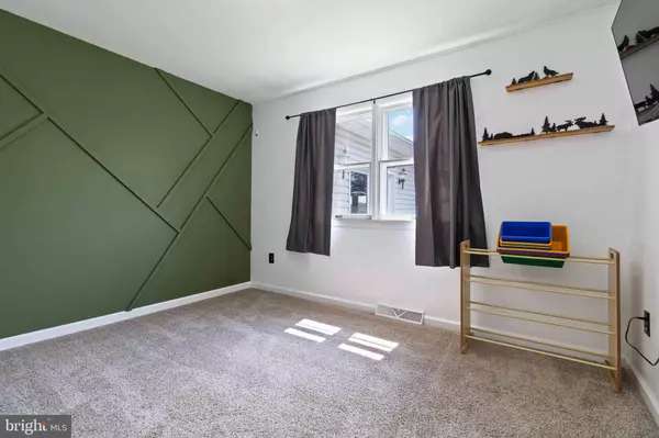 Harrisburg, PA 17111,7237 DEVONSHIRE HEIGHTS RD