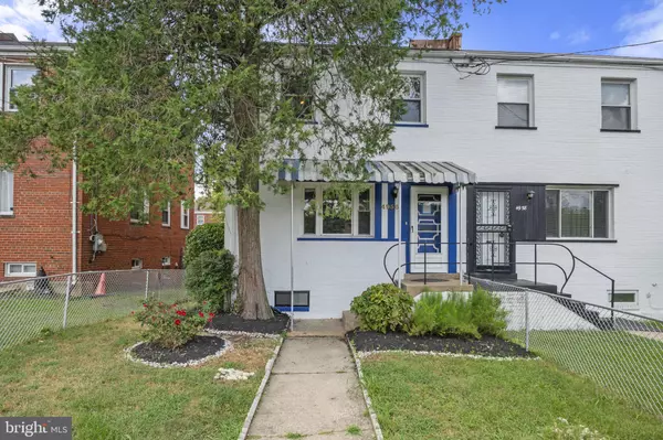 4956 SARGENT RD NE, Washington, DC 20017