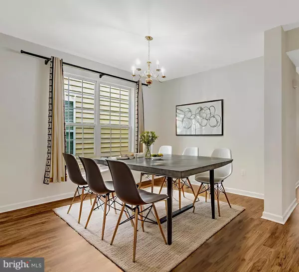 Lorton, VA 22079,8339 MIDDLE RUDDINGS DR