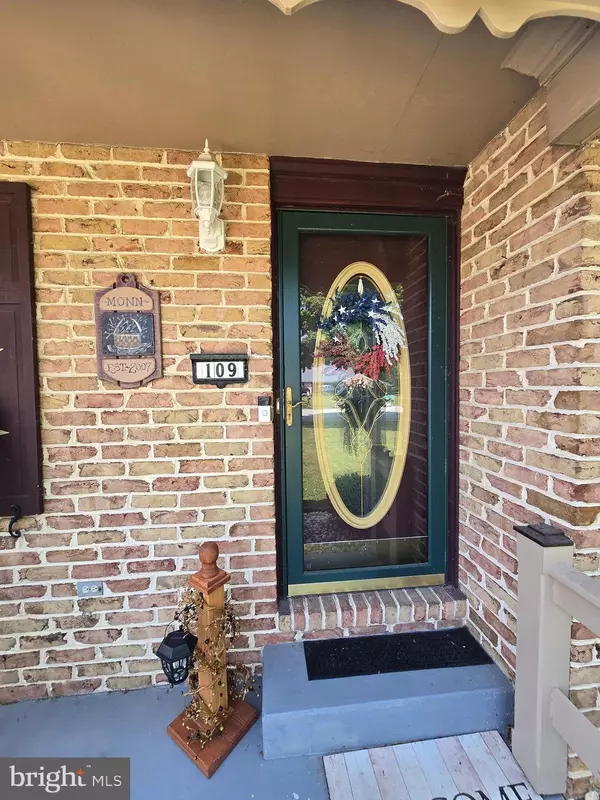 Mount Holly Springs, PA 17065,109 SYCAMORE DR