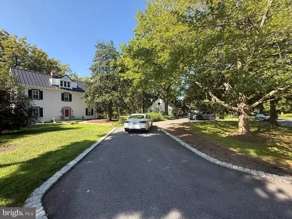 Rockville, MD 20852,6220 MAZWOOD
