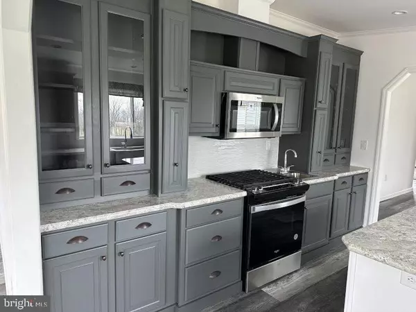 Hamburg, PA 19526,65 ASH RD