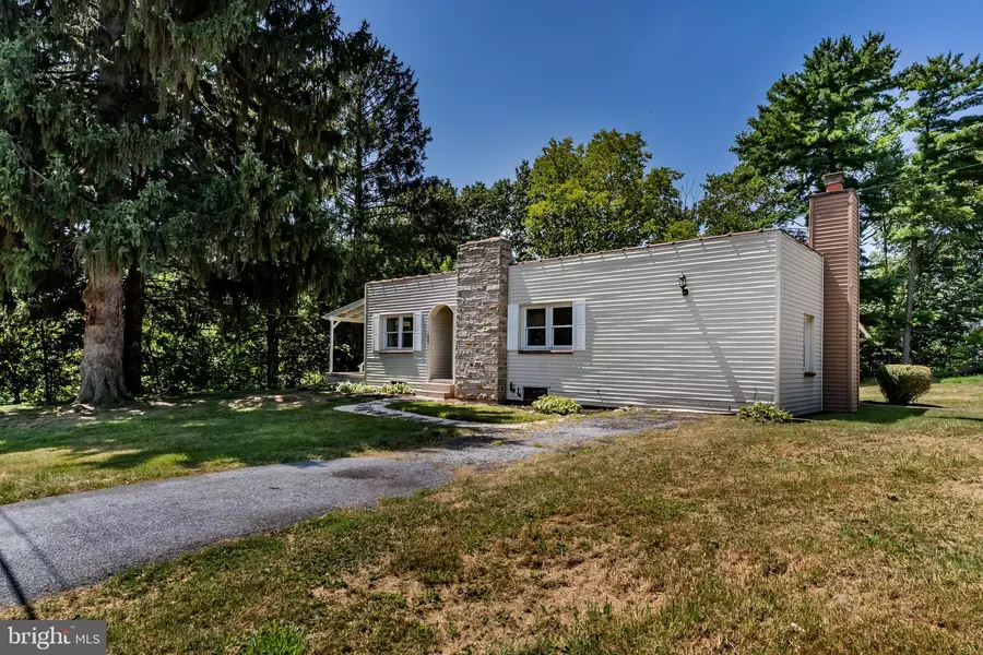 994 CLIFTON HEIGHTS RD, Hummelstown, PA 17036