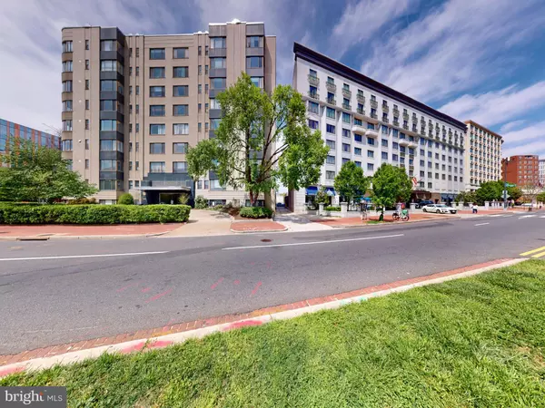 Washington, DC 20036,1 SCOTT CIR NW #713