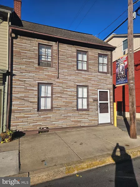 26 S 4TH ST, Columbia, PA 17512