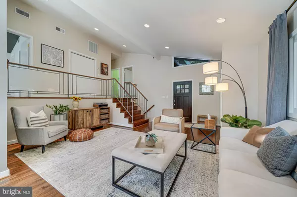 Arlington, VA 22204,4836 7TH ST S