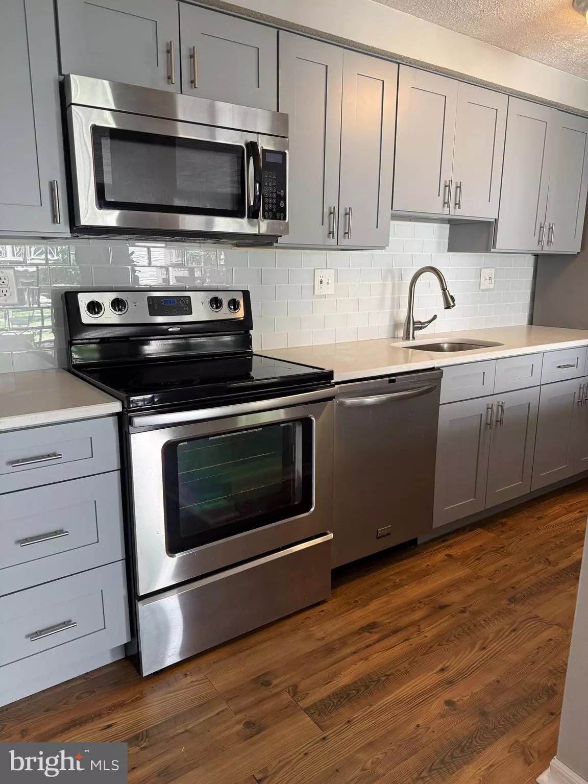 Marlton, NJ 08053,27 TEABERRY CT
