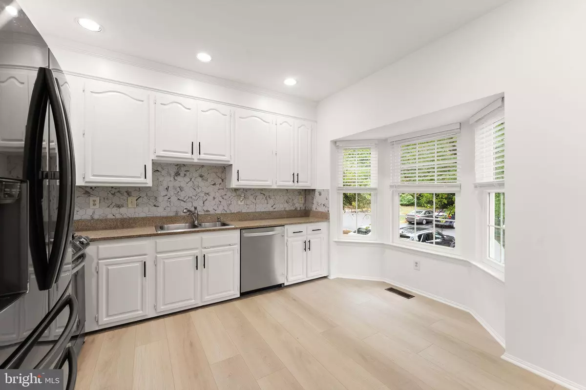 Centreville, VA 20120,14621 STREAM POND DR