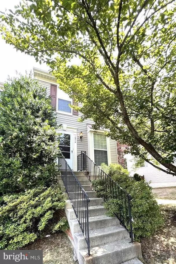 Woodbridge, VA 22192,1974 TEASEL CT