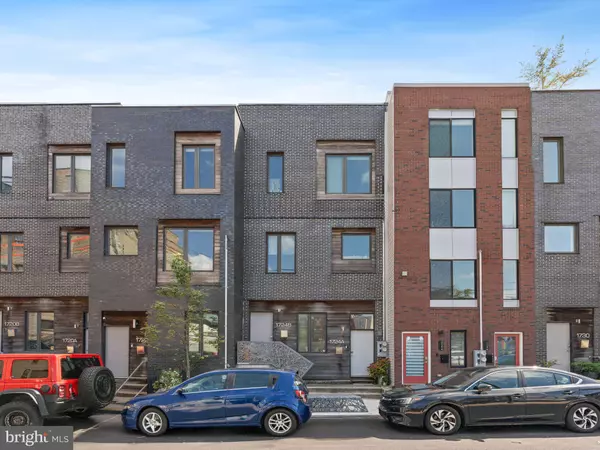 1724 FOLSOM ST #A, Philadelphia, PA 19130
