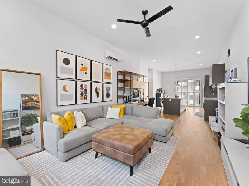 1724 FOLSOM ST #A, Philadelphia, PA 19130