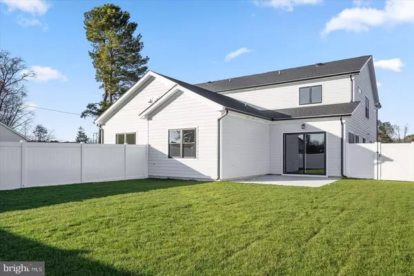 Ocean View, DE 19970,127 CENTRAL AVE #1