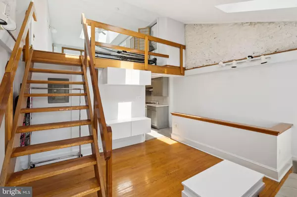 Philadelphia, PA 19129,3715 CALUMET ST #3