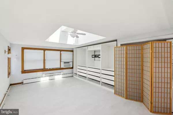 Philadelphia, PA 19129,3715 CALUMET ST #3