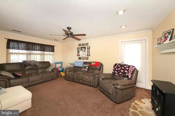 Levittown, PA 19054,54 LEISURE LN