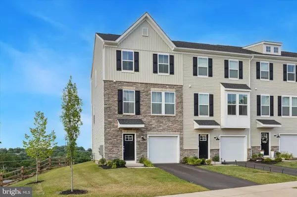 831 PECAN RD, Spring City, PA 19475