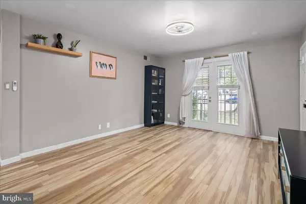 Arlington, VA 22206,2833 S WAKEFIELD ST #C