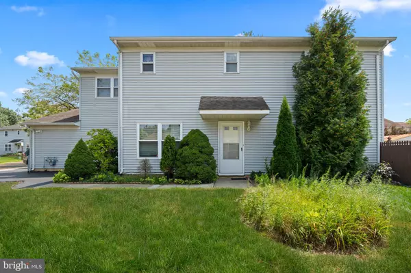 East Windsor, NJ 08520,16 SPYGLASS CT