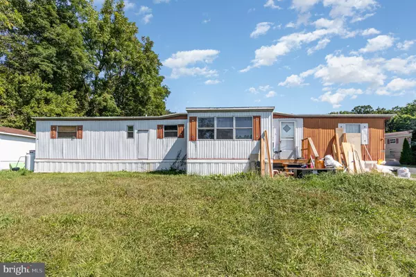 Carlisle, PA 17015,32 LIAM LN