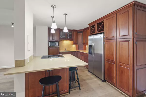 Mclean, VA 22102,8340 GREENSBORO DR #302