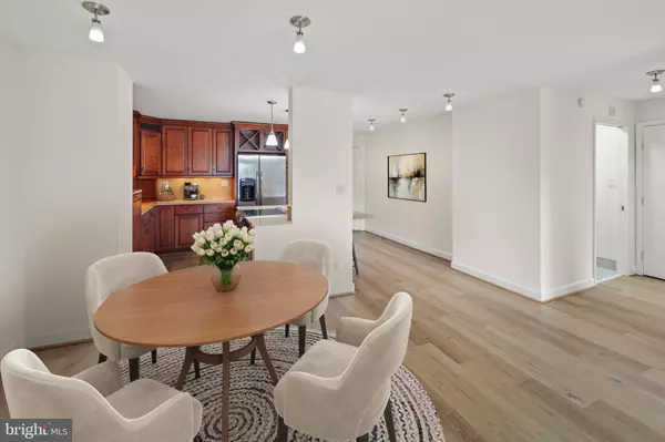 Mclean, VA 22102,8340 GREENSBORO DR #302