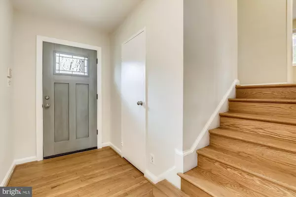 Bethesda, MD 20814,4503 TRAYMORE ST