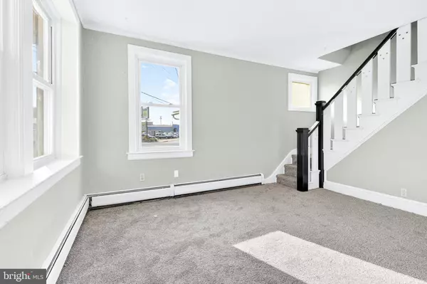 York, PA 17404,827 ROOSEVELT AVE