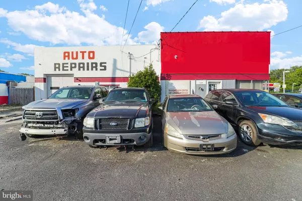 Lindenwold, NJ 08021,719 S WHITE HORSE PIKE