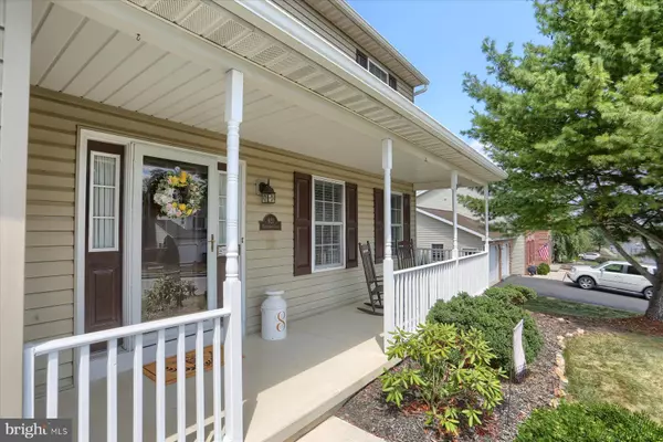 Enola, PA 17025,921 MAPLEWOOD LN