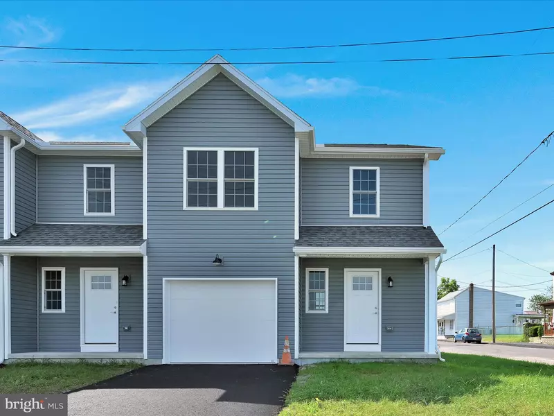 218 W HIGH ST, Frackville, PA 17931