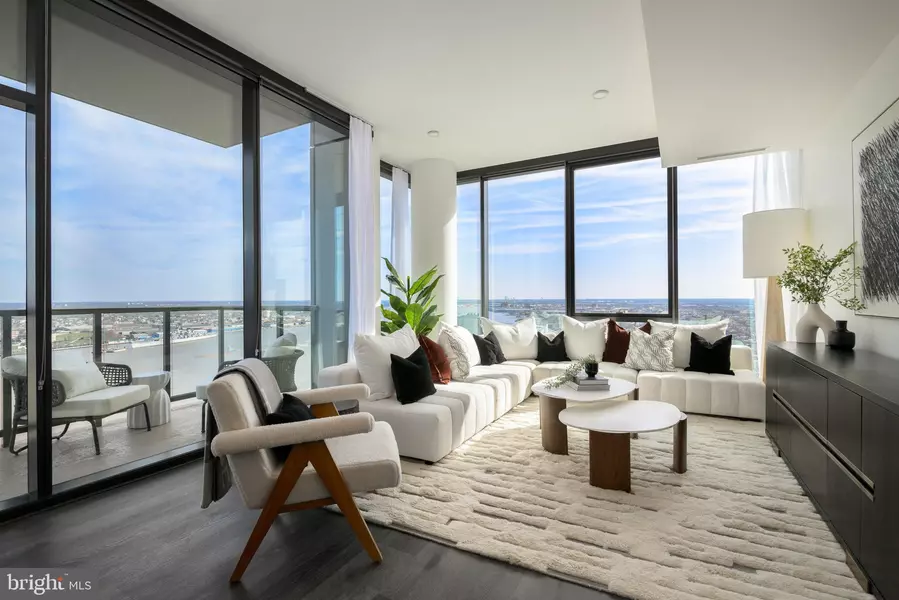 1-5 DOCK STREET #PH2905, Philadelphia, PA 19106
