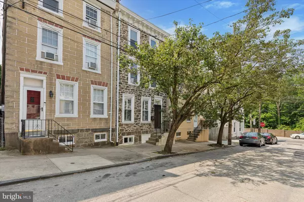 107 SEVILLE ST, Philadelphia, PA 19127