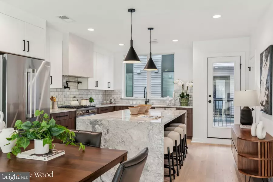 950 N 6TH ST, Philadelphia, PA 19123