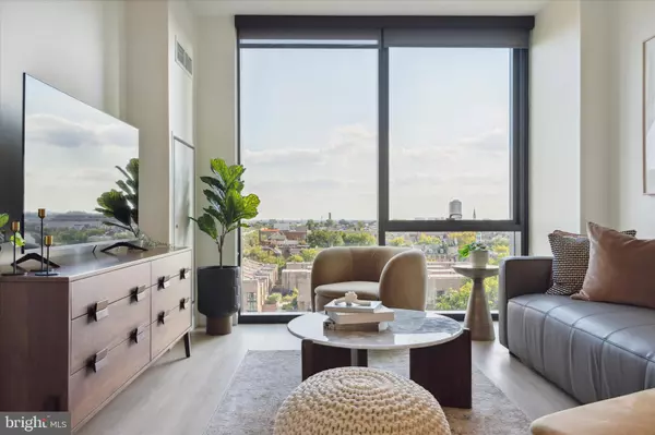 1-5 DOCK STREET #1707, Philadelphia, PA 19106