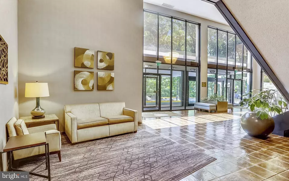 9039 SLIGO CREEK PKWY #202, Silver Spring, MD 20901