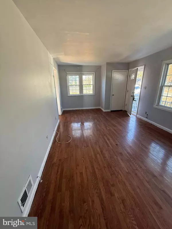 Hyattsville, MD 20784,7003 FAIRWOOD RD