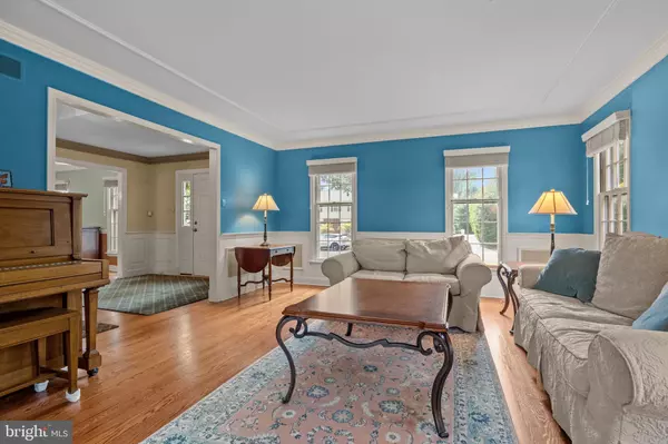 Yardley, PA 19067,1306 MOON DR