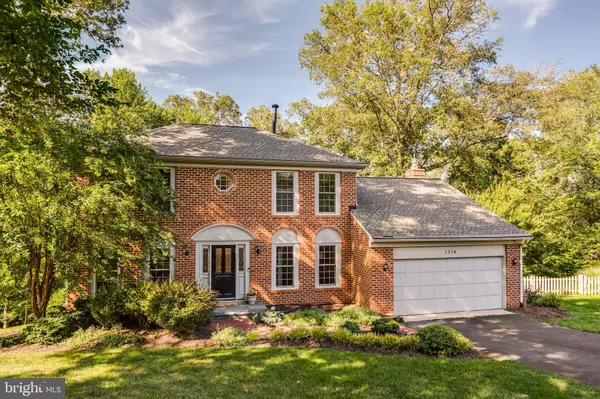1374 CARPERS FARM WAY, Vienna, VA 22182
