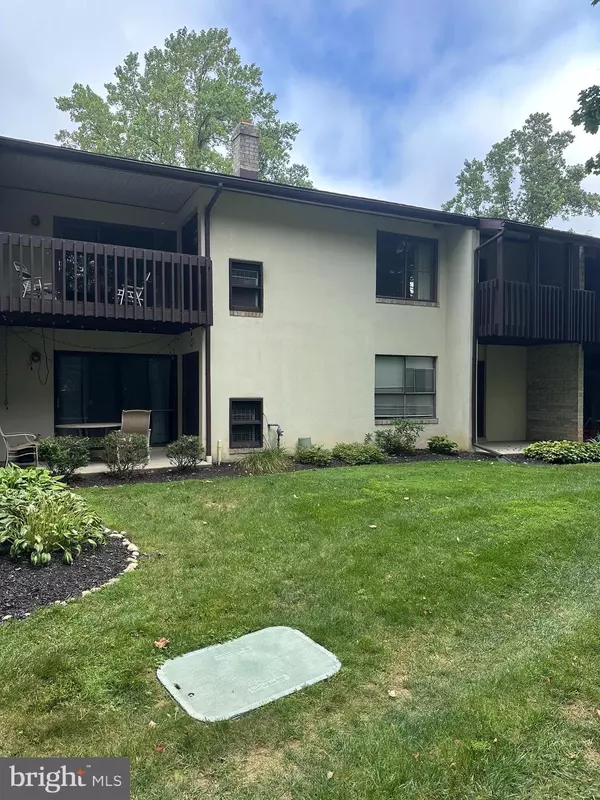 Malvern, PA 19355,903 RAINTREE LN #903
