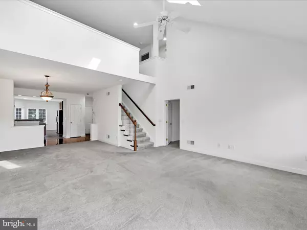 Lititz, PA 17543,660 WOODFIELD DR