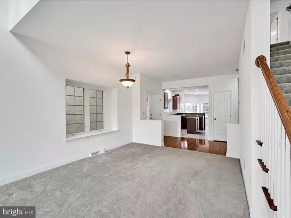 Lititz, PA 17543,660 WOODFIELD DR